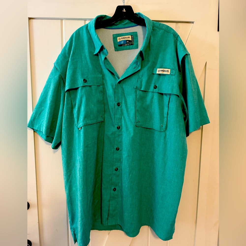 Magellan green fish gear two XL never worn